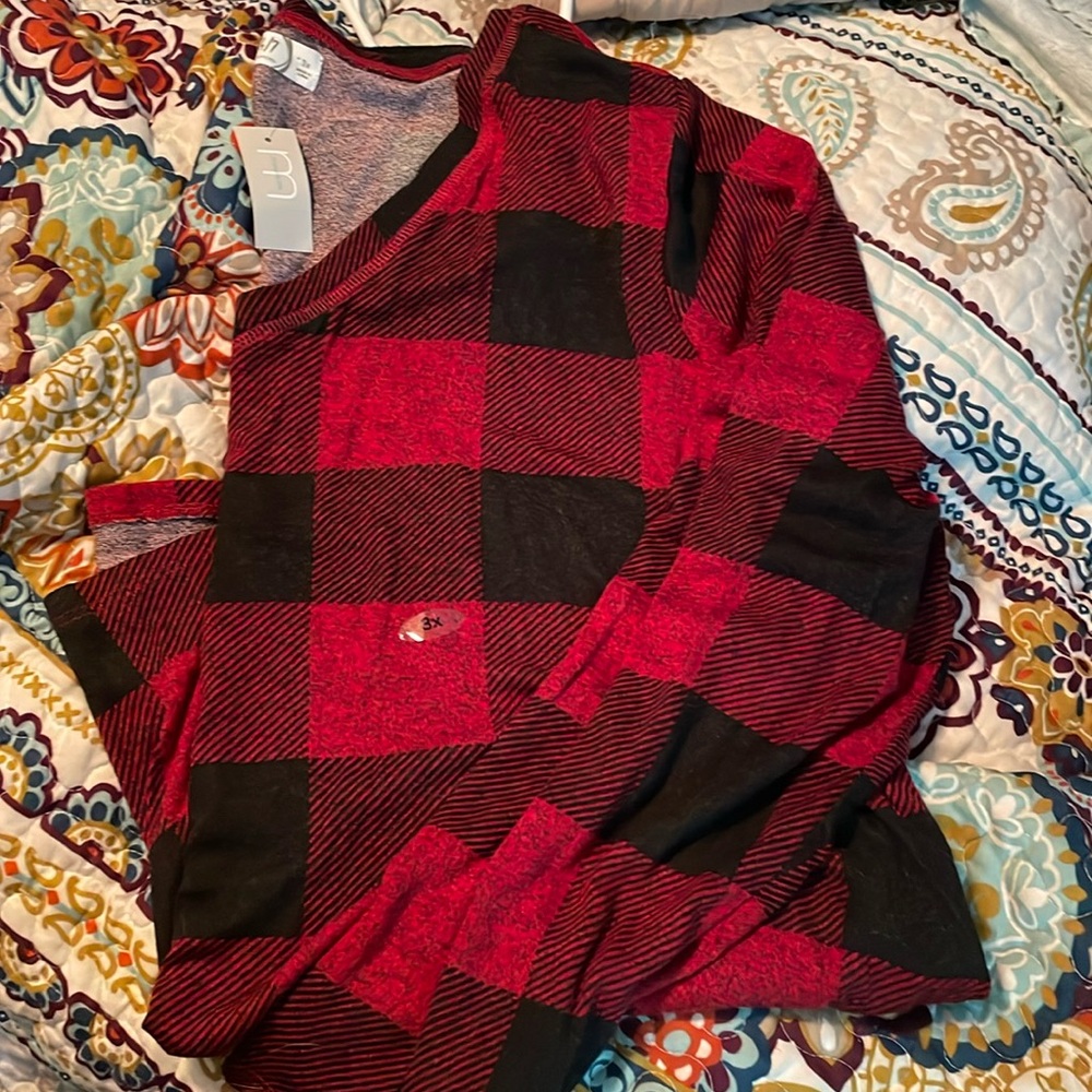 Maurices NWT top